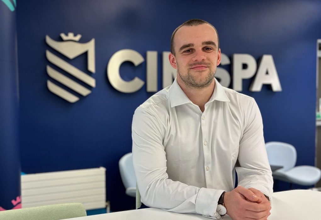 Rafe seated IMG_0105